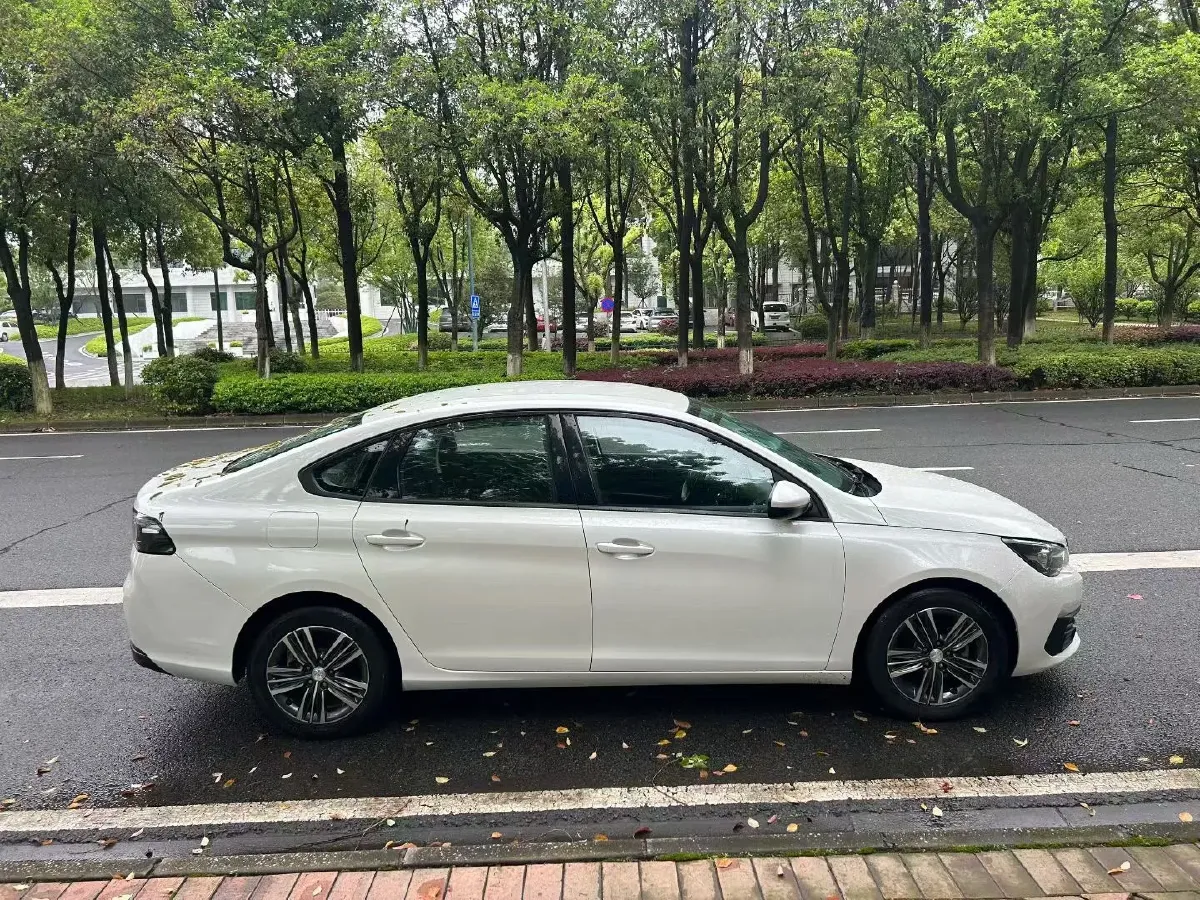 2016 Peugeot 308 1.2T 136HP L3 5MT,autocango,china used car exporter,china ev exporter,chinese used car exporter,chinese used ev exporter