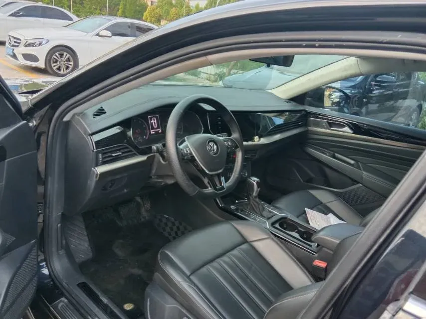 2020 Volkswagen Passat 1.4T 150HP L4 7DCT,autocango,china used car exporter,china ev exporter,chinese used car exporter,chinese used ev exporter