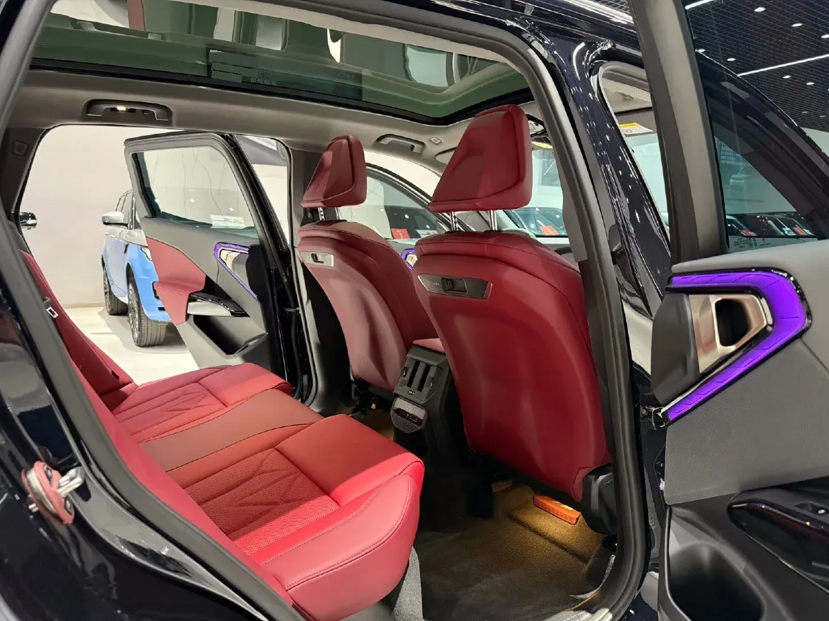 2025 BMW X3 2.0T 190HP L4 8AT,autocango,china used car exporter,china ev exporter,chinese used car exporter,chinese used ev exporter