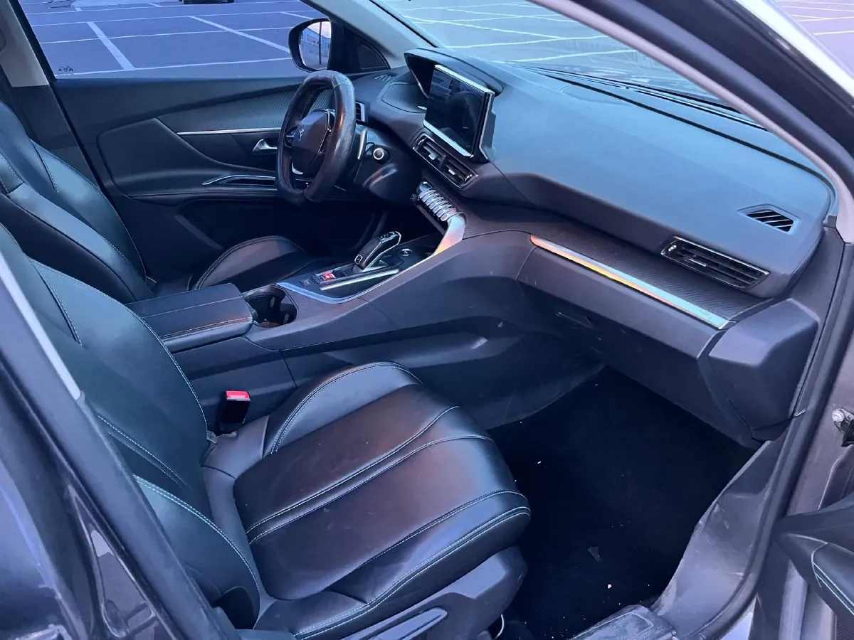 2021 Peugeot 4008 1.6T 170HP L4 8AT,autocango,china used car exporter,china ev exporter,chinese used car exporter,chinese used ev exporter