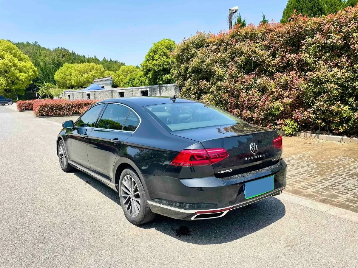 2020 Volkswagen Magotan 2.0T 186HP L4 7DCT,autocango,china used car exporter,china ev exporter,chinese used car exporter,chinese used ev exporter