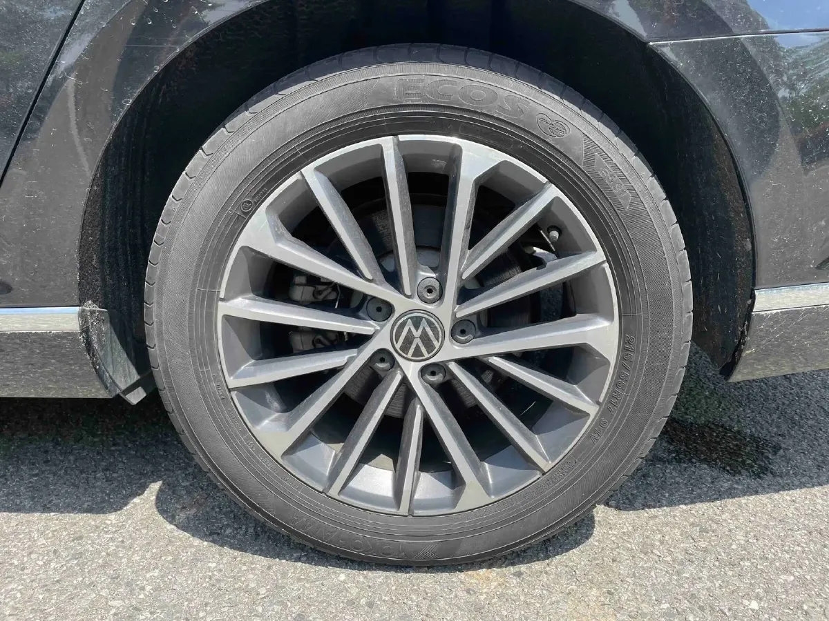 2020 Volkswagen Magotan 2.0T 186HP L4 7DCT,autocango,china used car exporter,china ev exporter,chinese used car exporter,chinese used ev exporter