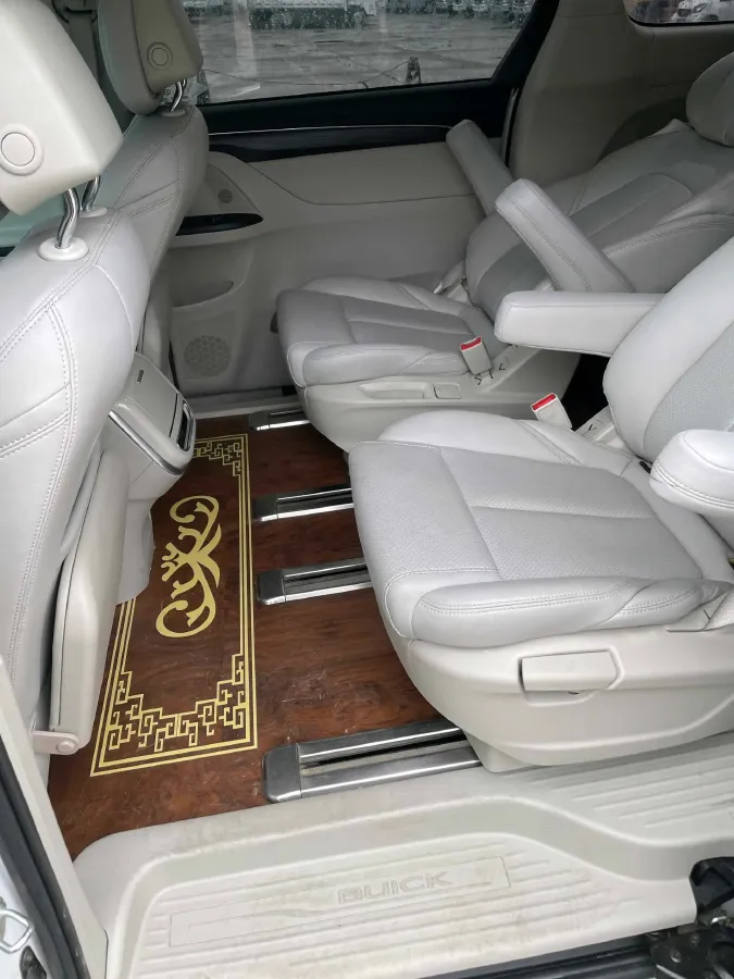 2023 Buick GL8 2.0T 237HP L4 9AT,autocango,china used car exporter,china ev exporter,chinese used car exporter,chinese used ev exporter