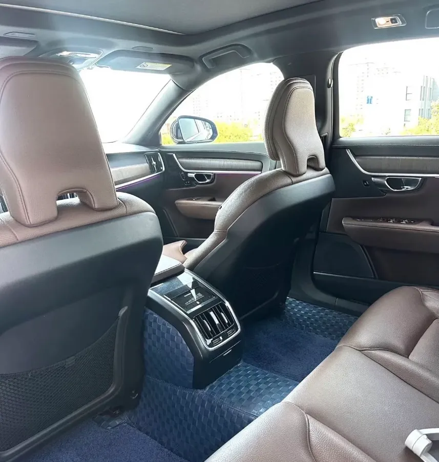 2021 Volvo S90 2.0T 250HP L4 8AT,autocango,china used car exporter,china ev exporter,chinese used car exporter,chinese used ev exporter