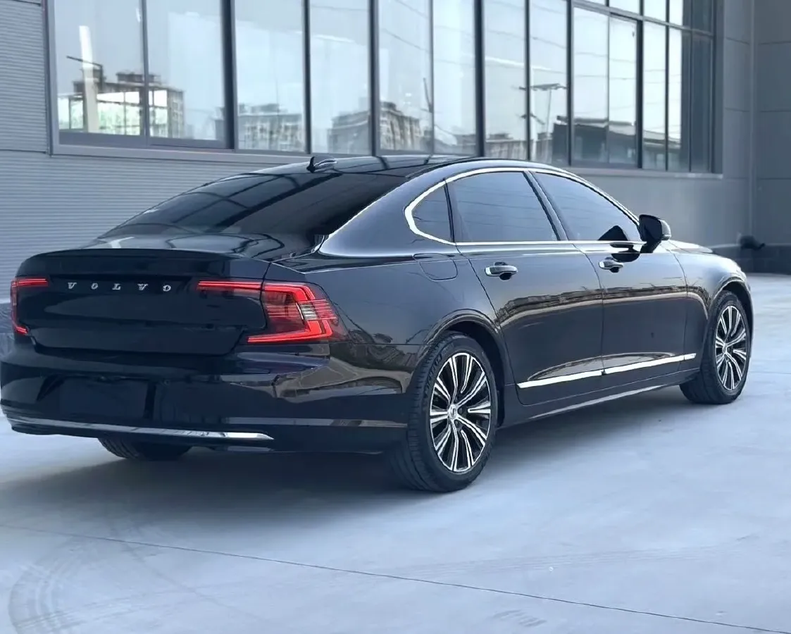 2021 Volvo S90 2.0T 250HP L4 8AT,autocango,china used car exporter,china ev exporter,chinese used car exporter,chinese used ev exporter