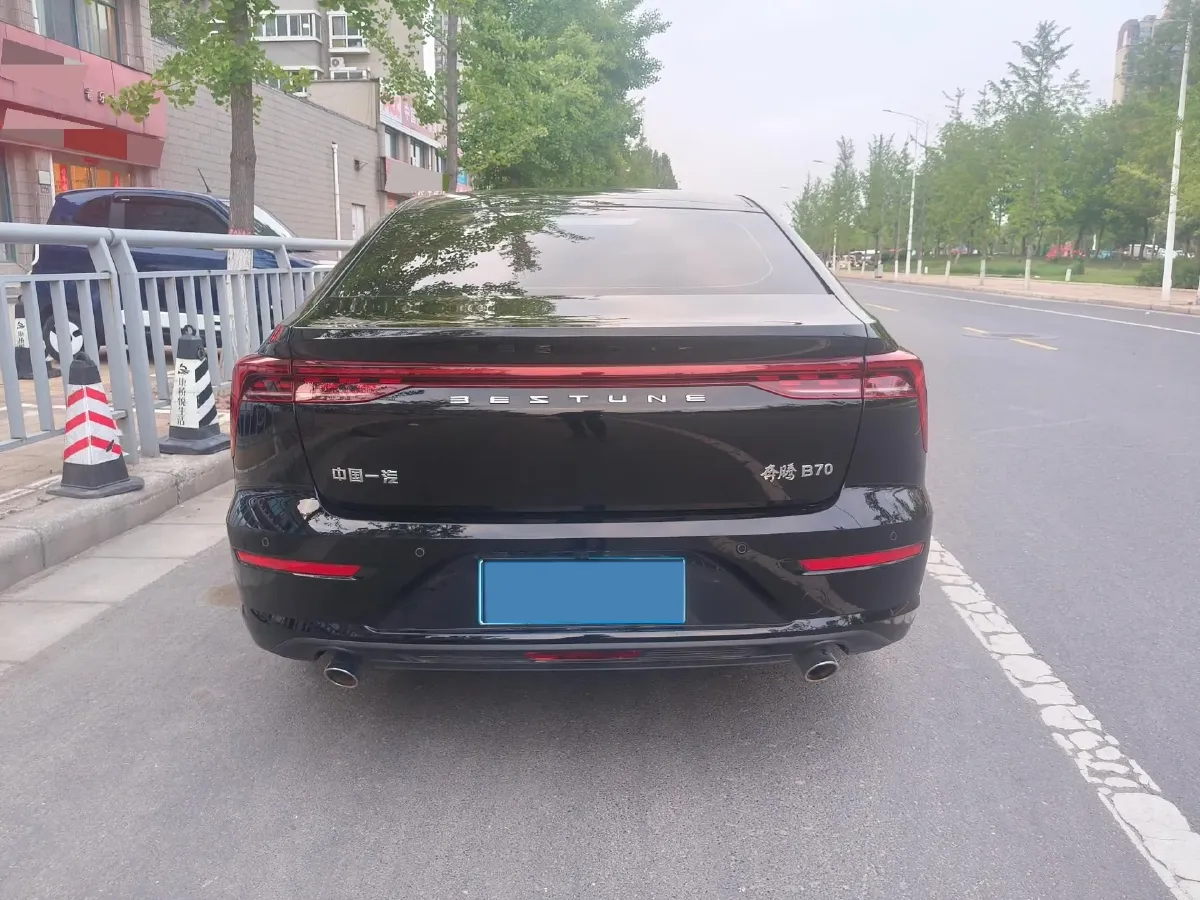 2022 Bestune B70 1.5T 169HP L4 7DCT,autocango,china used car exporter,china ev exporter,chinese used car exporter,chinese used ev exporter
