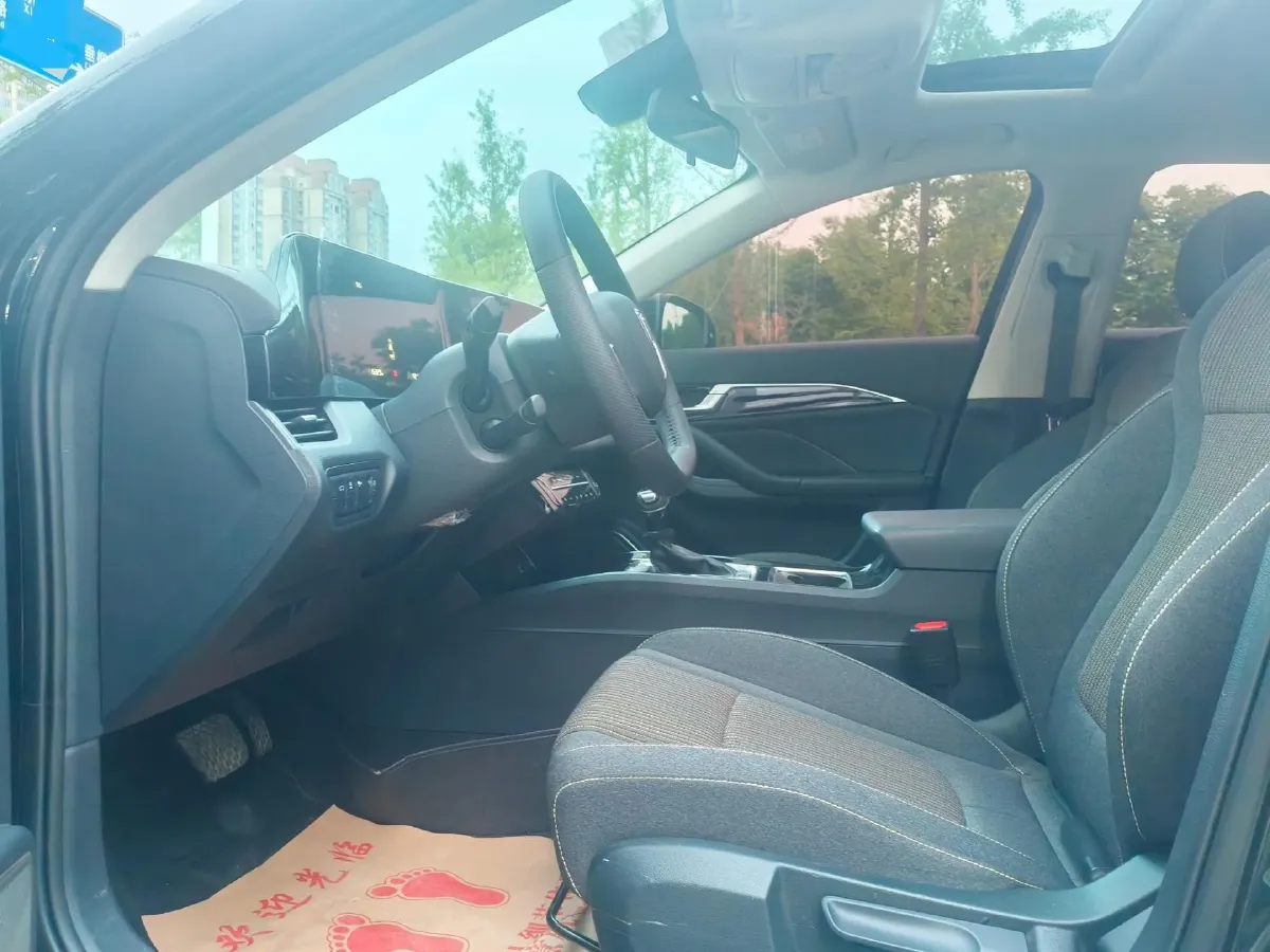 2022 Bestune B70 1.5T 169HP L4 7DCT,autocango,china used car exporter,china ev exporter,chinese used car exporter,chinese used ev exporter