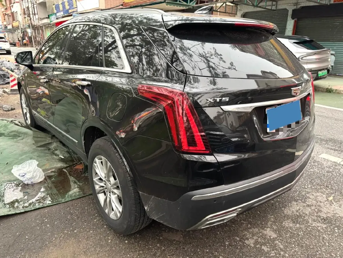 2022 Cadillac XT5 2.0T 237HP L4 9AT,autocango,china used car exporter,china ev exporter,chinese used car exporter,chinese used ev exporter