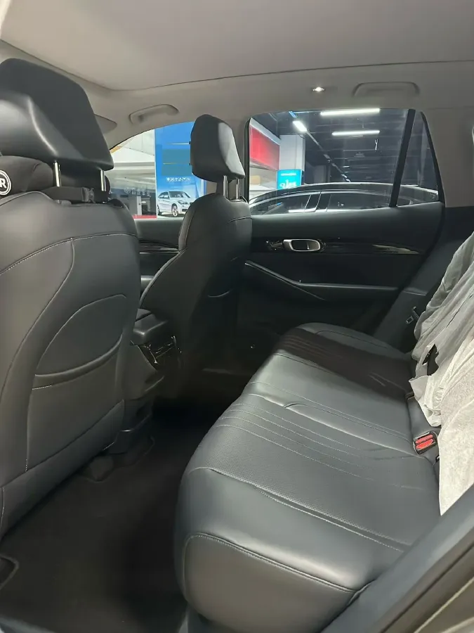 2024 Geely Emgrand L HiP 1.5T 181HP L4 3DHT PHEV 15.5KWH,autocango,china used car exporter,china ev exporter,chinese used car exporter,chinese used ev exporter