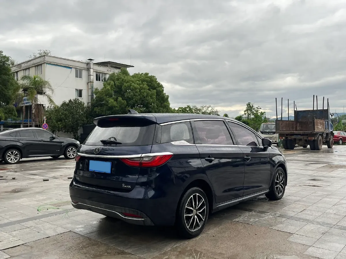 2017 BYD Song MAX 1.5T 154HP L4 6DCT,autocango,china used car exporter,china ev exporter,chinese used car exporter,chinese used ev exporter