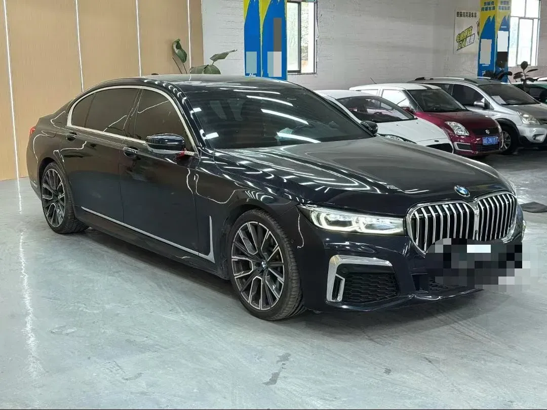 2021 BMW 7 Series 2.0T 265HP L4 8AT,autocango,china used car exporter,china ev exporter,chinese used car exporter,chinese used ev exporter