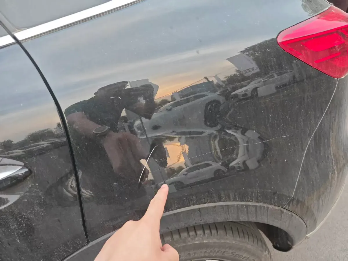 2022 HongQi HS5 2.0T 224HP L4 6AT,autocango,china used car exporter,china ev exporter,chinese used car exporter,chinese used ev exporter