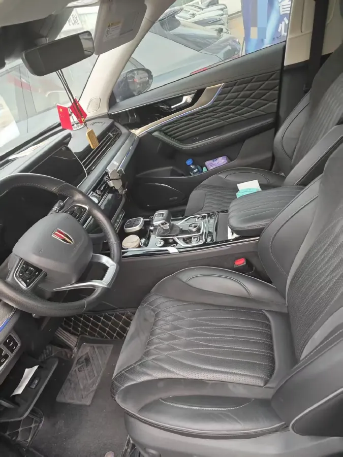 2022 HongQi HS5 2.0T 224HP L4 6AT,autocango,china used car exporter,china ev exporter,chinese used car exporter,chinese used ev exporter