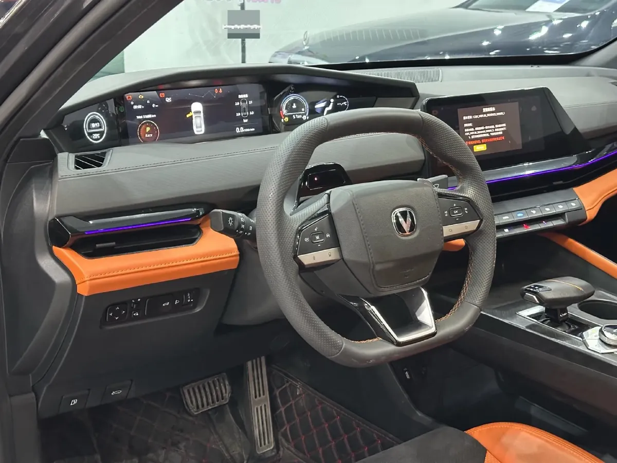 2023 ChangAn UNI-V 1.5T 188HP L4 7DCT,autocango,china used car exporter,china ev exporter,chinese used car exporter,chinese used ev exporter