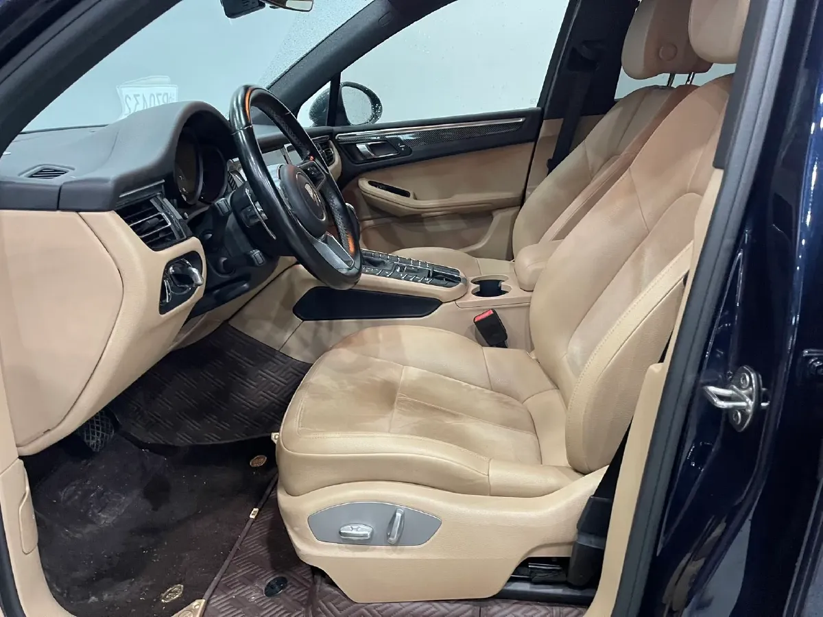 2018 Porsche Macan 2.0T 252HP L4 7DCT,autocango,china used car exporter,china ev exporter,chinese used car exporter,chinese used ev exporter