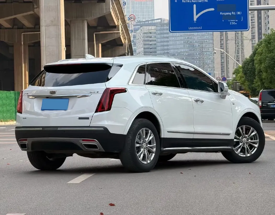 2021 Cadillac XT5 2.0T 237HP L4 9AT,autocango,china used car exporter,china ev exporter,chinese used car exporter,chinese used ev exporter