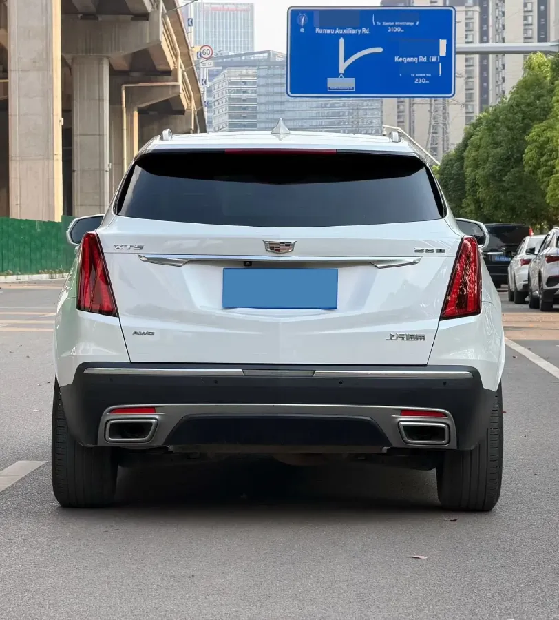 2021 Cadillac XT5 2.0T 237HP L4 9AT,autocango,china used car exporter,china ev exporter,chinese used car exporter,chinese used ev exporter