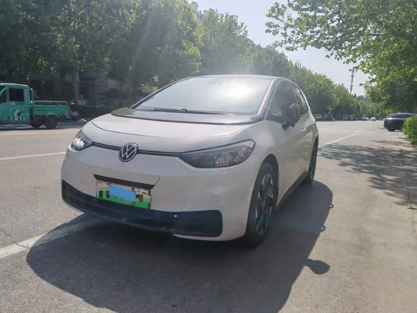 2025 Volkswagen ID.3 BEV 52.8KWH,autocango,china used car exporter,china ev exporter,chinese used car exporter,chinese used ev exporter
