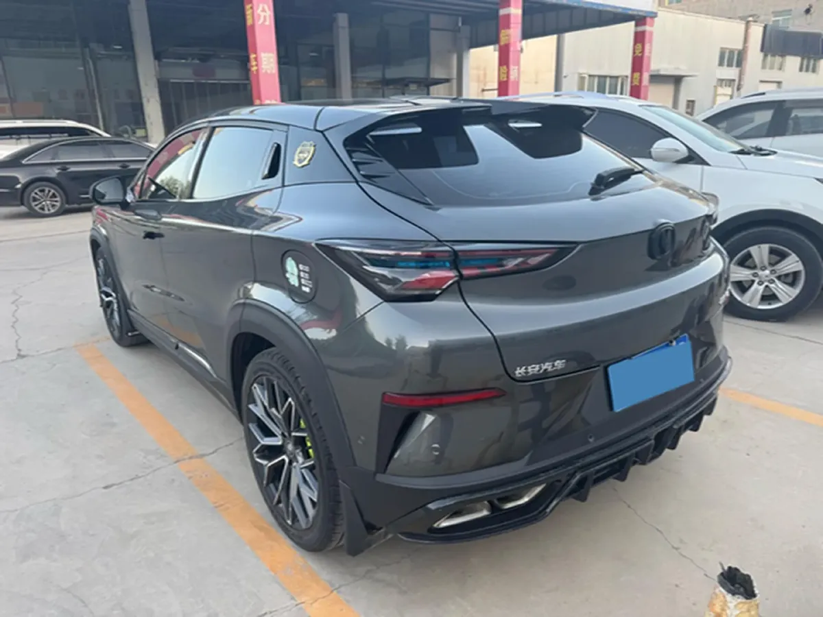 2022 ChangAn UNI-T 1.5T 188HP L4 7DCT,autocango,china used car exporter,china ev exporter,chinese used car exporter,chinese used ev exporter