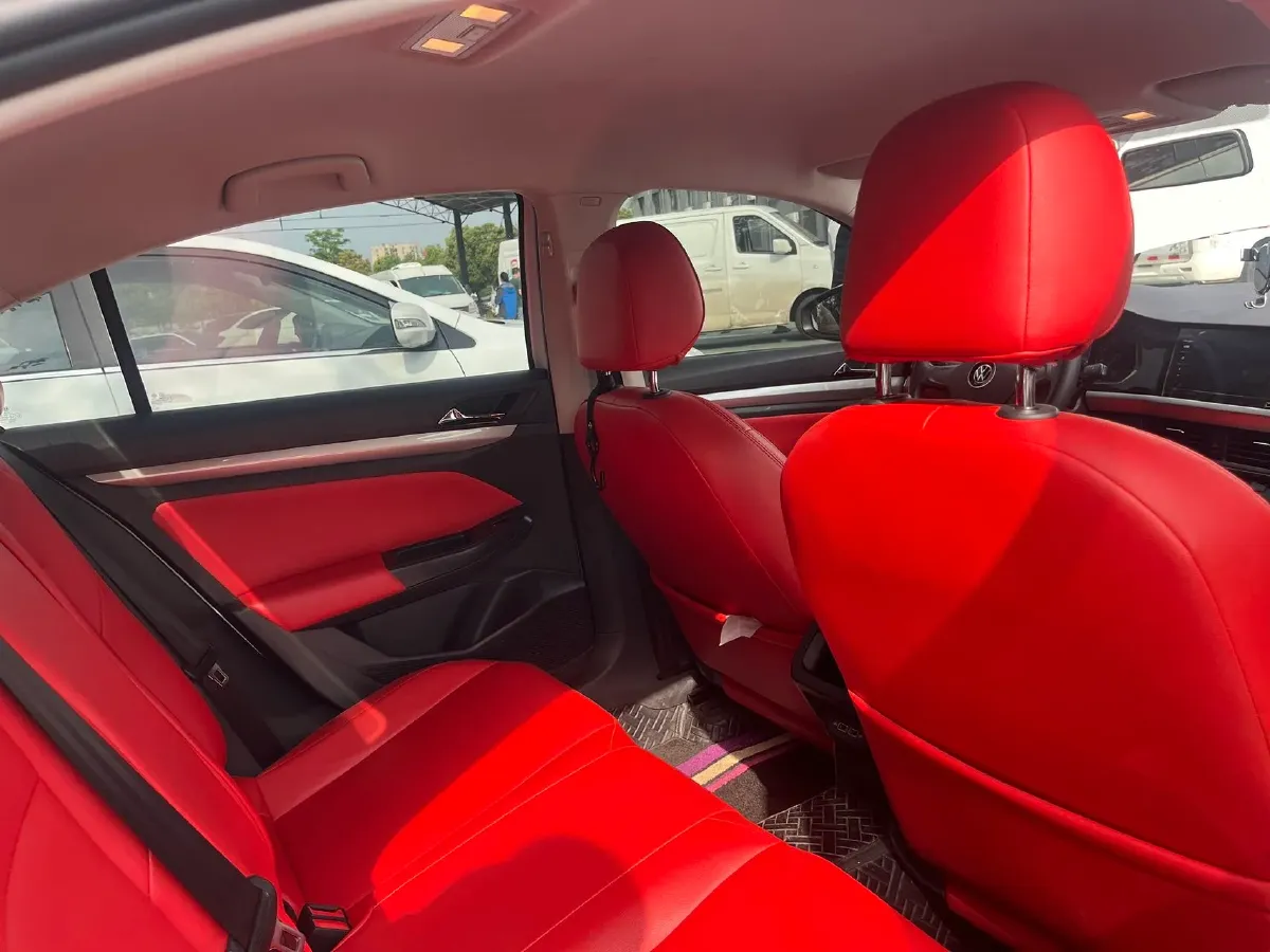 2023 Volkswagen Bora 1.5L 113HP L4 6AT,autocango,china used car exporter,china ev exporter,chinese used car exporter,chinese used ev exporter