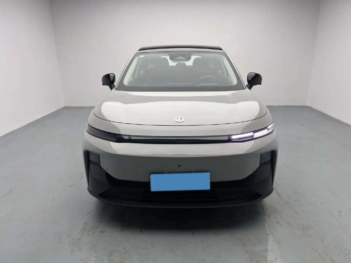 2025 Leapmotor B10 BEV 56.2KWH,autocango,china used car exporter,china ev exporter,chinese used car exporter,chinese used ev exporter