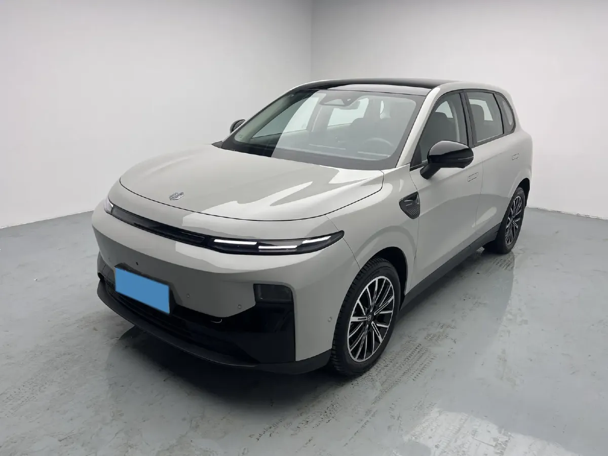 2025 Leapmotor B10 BEV 56.2KWH,autocango,china used car exporter,china ev exporter,chinese used car exporter,chinese used ev exporter