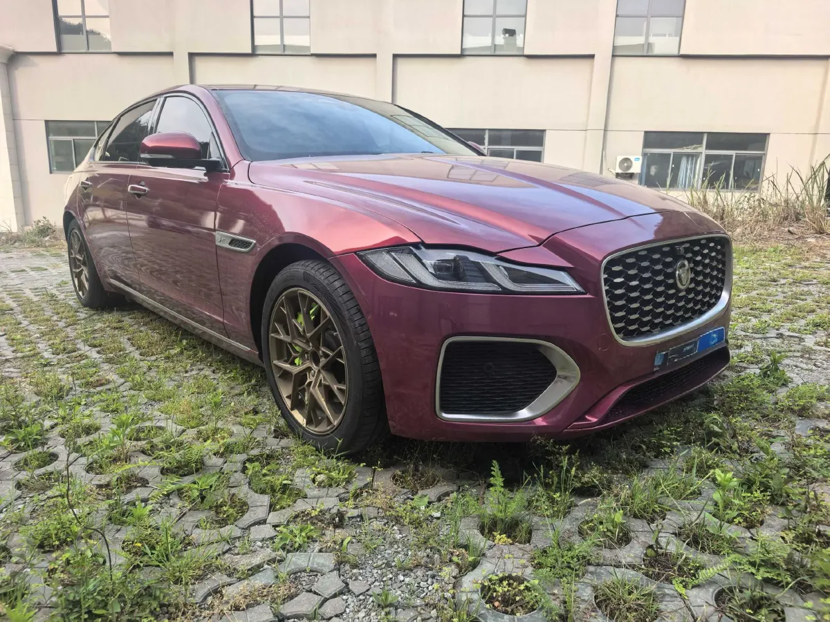 2021 Jaguar XFL 2.0T 200HP L4 8AT,autocango,china used car exporter,china ev exporter,chinese used car exporter,chinese used ev exporter