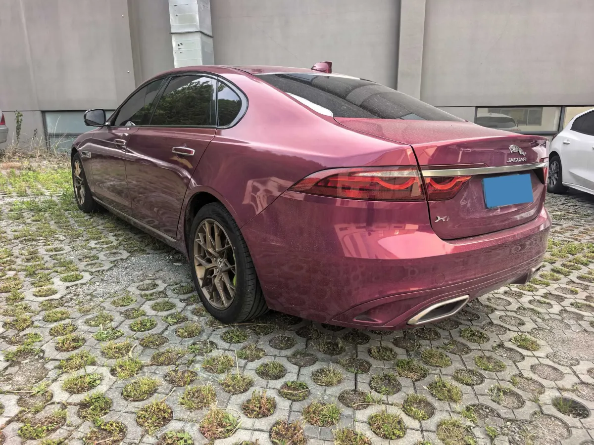 2021 Jaguar XFL 2.0T 200HP L4 8AT,autocango,china used car exporter,china ev exporter,chinese used car exporter,chinese used ev exporter