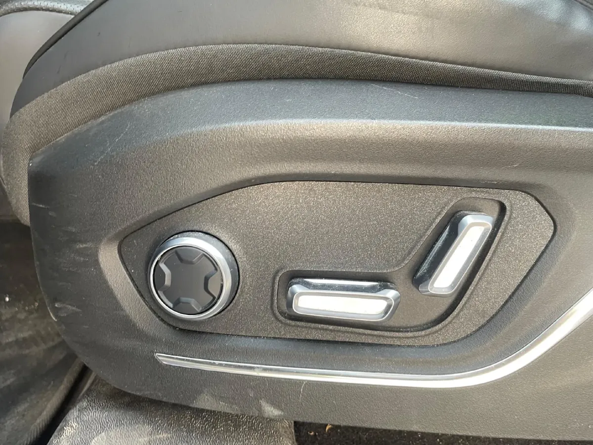 2021 LYNK&CO 01 2.0T 218HP L4 8AT,autocango,china used car exporter,china ev exporter,chinese used car exporter,chinese used ev exporter