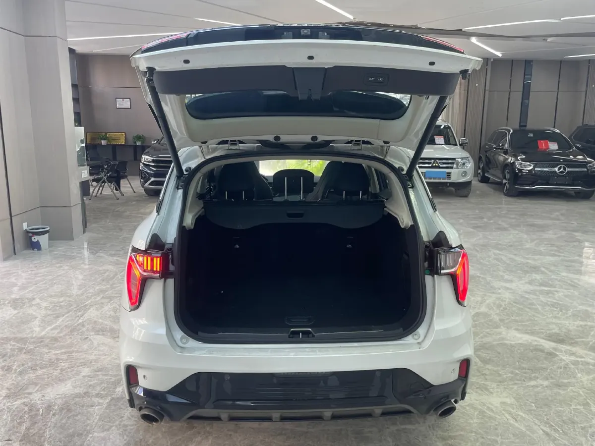 2021 LYNK&CO 01 2.0T 218HP L4 8AT,autocango,china used car exporter,china ev exporter,chinese used car exporter,chinese used ev exporter