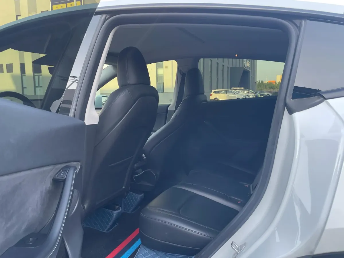 2022 Tesla Model Y BEV 60KWH,autocango,china used car exporter,china ev exporter,chinese used car exporter,chinese used ev exporter