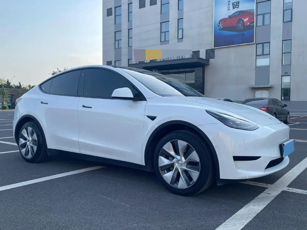 2022 Tesla Model Y BEV 60KWH,autocango,china used car exporter,china ev exporter,chinese used car exporter,chinese used ev exporter