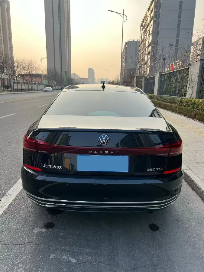 2024 Volkswagen Passat 2.0T 220HP L4 7DCT,autocango,china used car exporter,china ev exporter,chinese used car exporter,chinese used ev exporter
