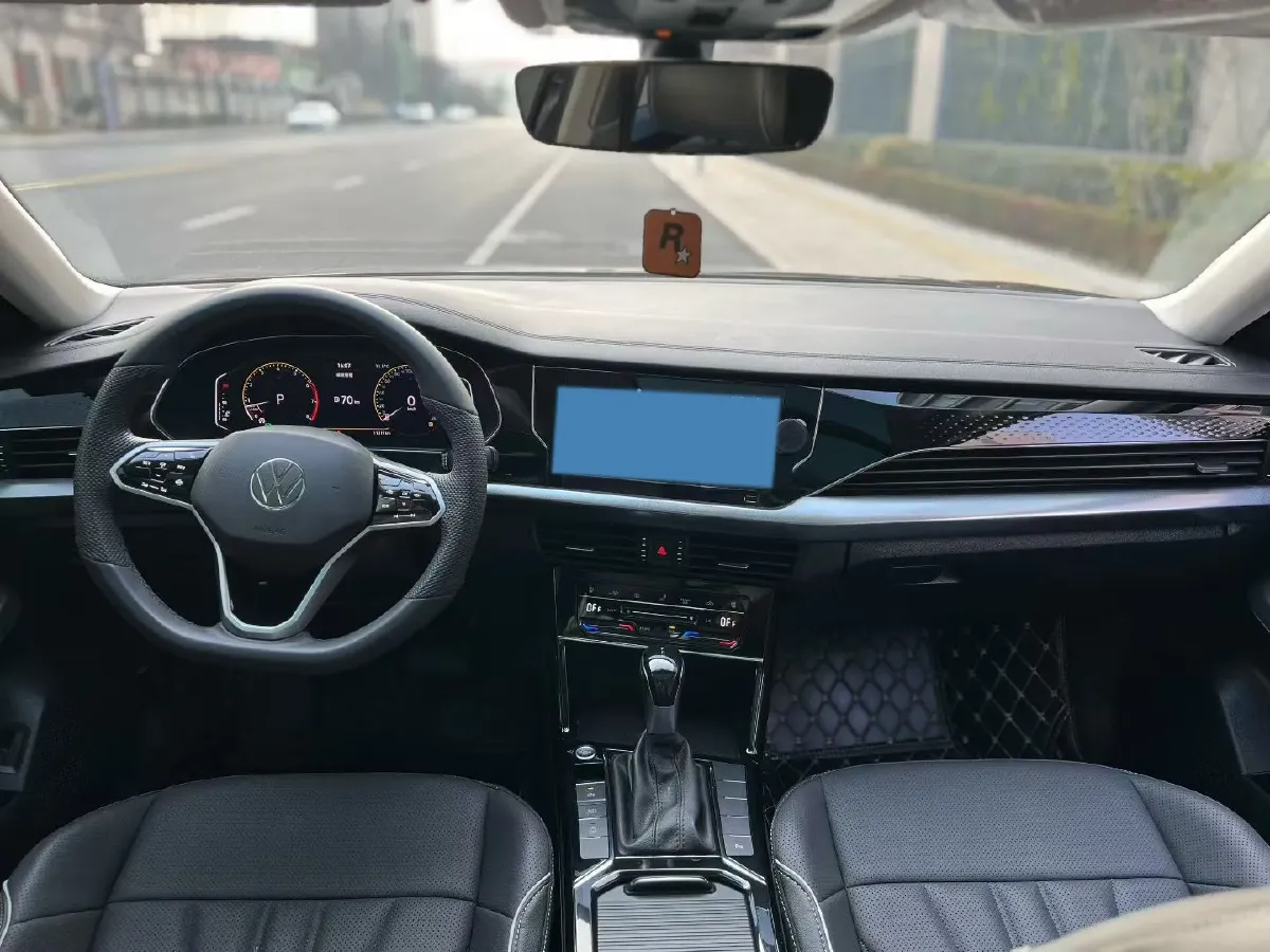 2024 Volkswagen Passat 2.0T 220HP L4 7DCT,autocango,china used car exporter,china ev exporter,chinese used car exporter,chinese used ev exporter