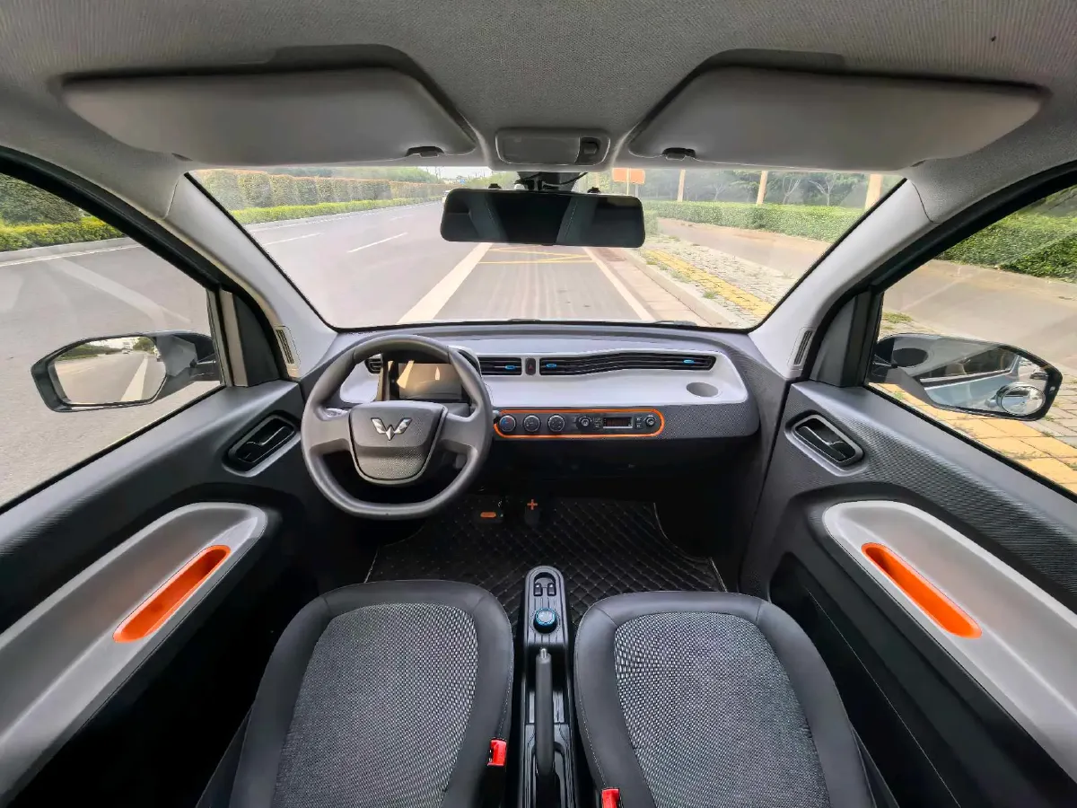 2020 WuLing HongGuang MINI EV BEV 13.8KWH,autocango,china used car exporter,china ev exporter,chinese used car exporter,chinese used ev exporter