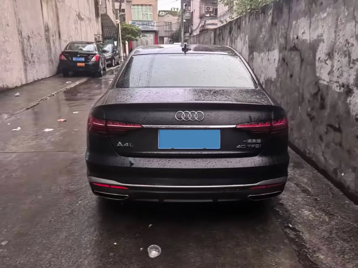 2021 Audi A4L 2.0T 190HP L4 7DCT,autocango,china used car exporter,china ev exporter,chinese used car exporter,chinese used ev exporter