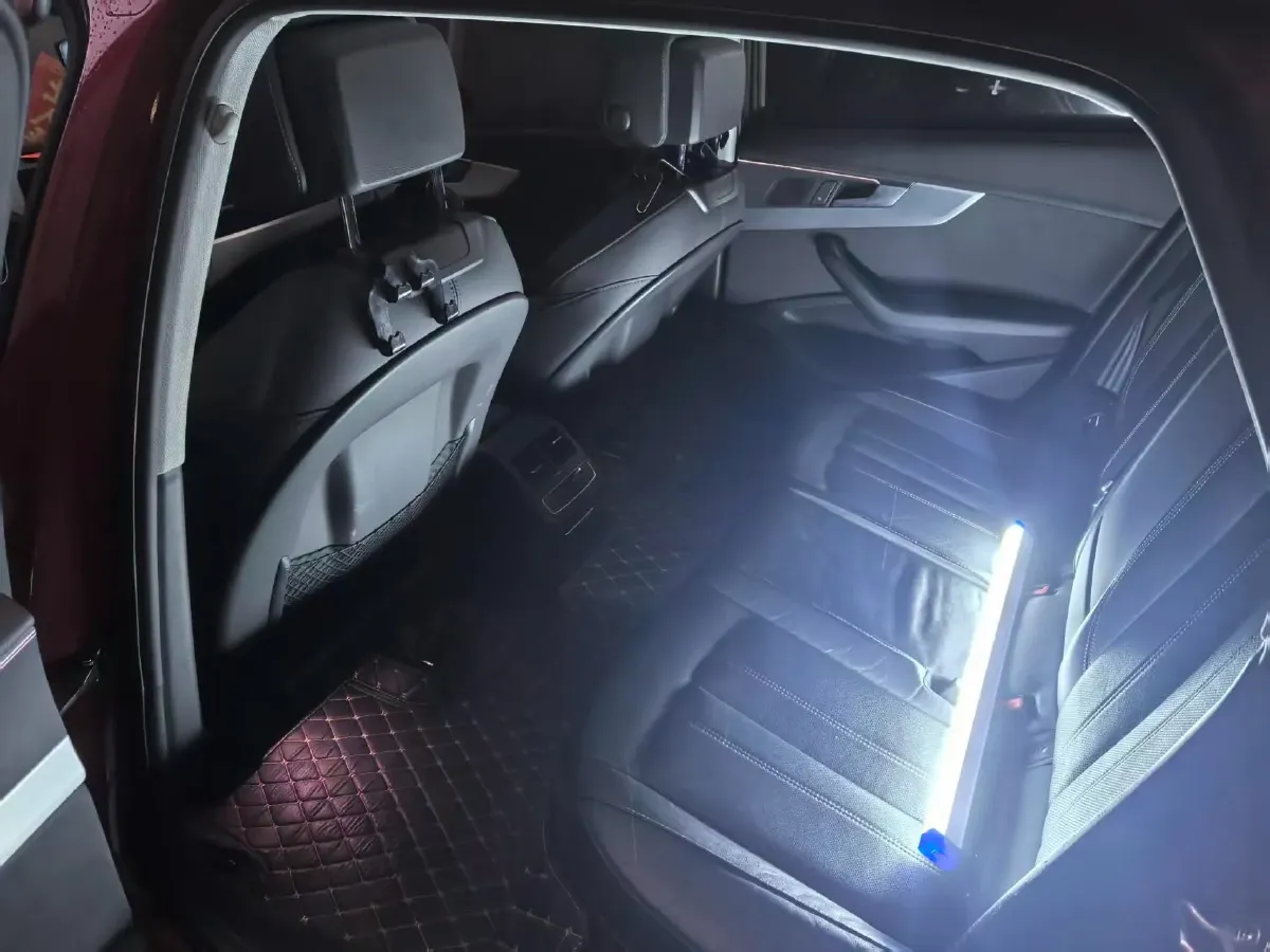 2021 Audi A4L 2.0T 190HP L4 7DCT,autocango,china used car exporter,china ev exporter,chinese used car exporter,chinese used ev exporter