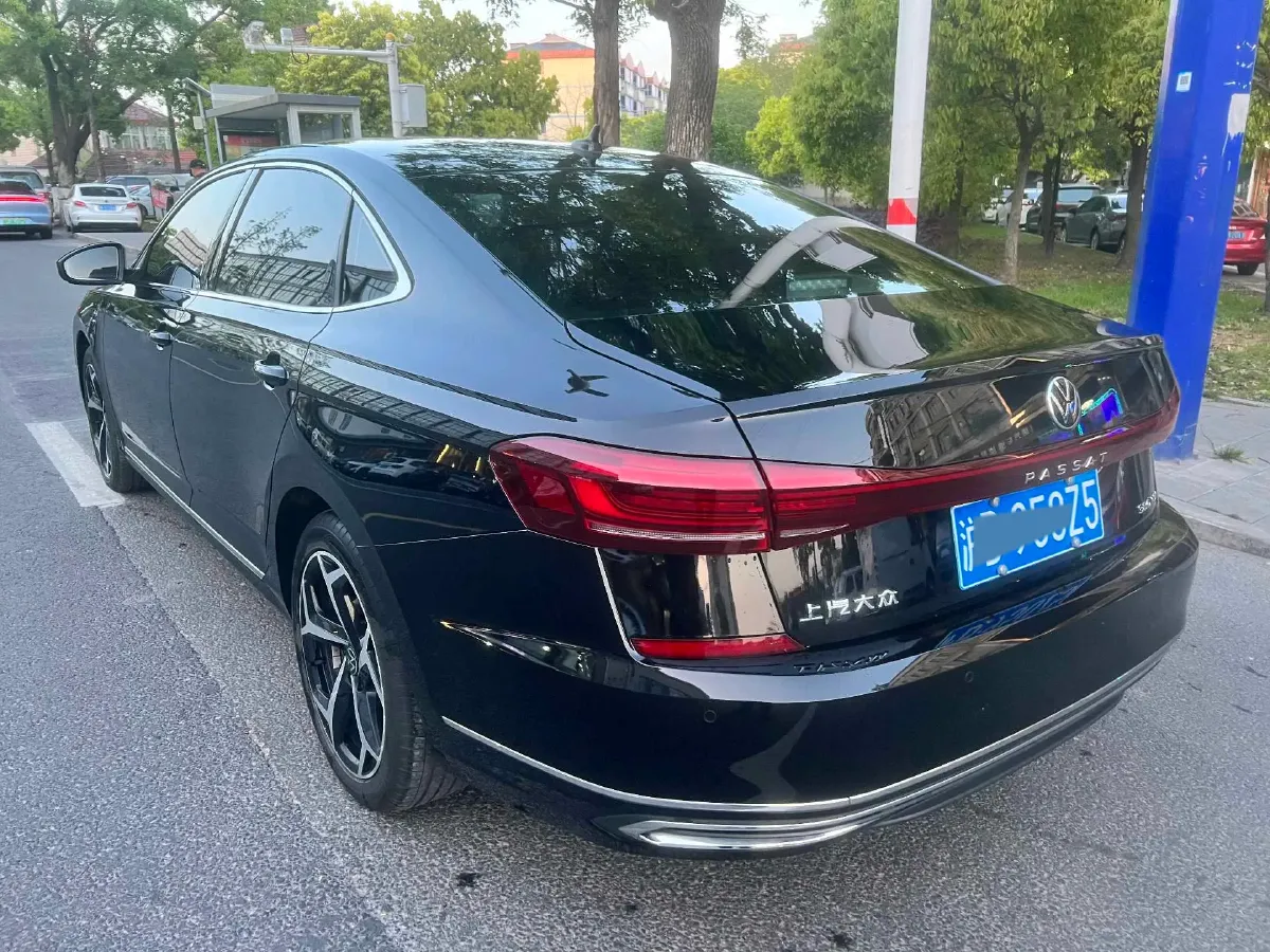 2024 Volkswagen Passat 2.0T 220HP L4 7DCT,autocango,china used car exporter,china ev exporter,chinese used car exporter,chinese used ev exporter