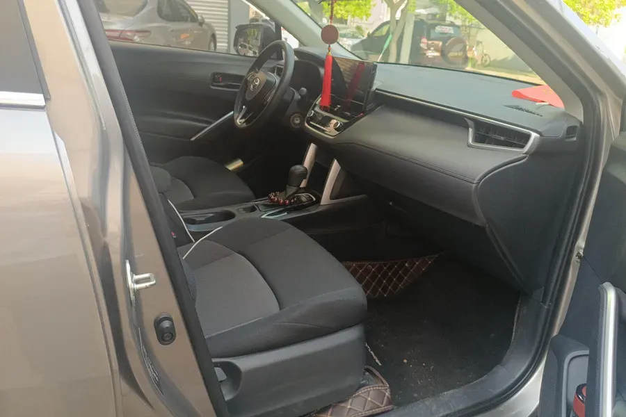 2023 Toyota Frontlander 2.0L 171HP L4 CVT,autocango,china used car exporter,china ev exporter,chinese used car exporter,chinese used ev exporter