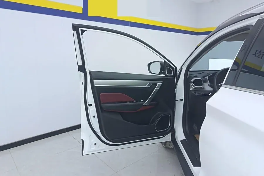 2021 Geely Coolray 1.4T 141HP L4 6DCT,autocango,china used car exporter,china ev exporter,chinese used car exporter,chinese used ev exporter
