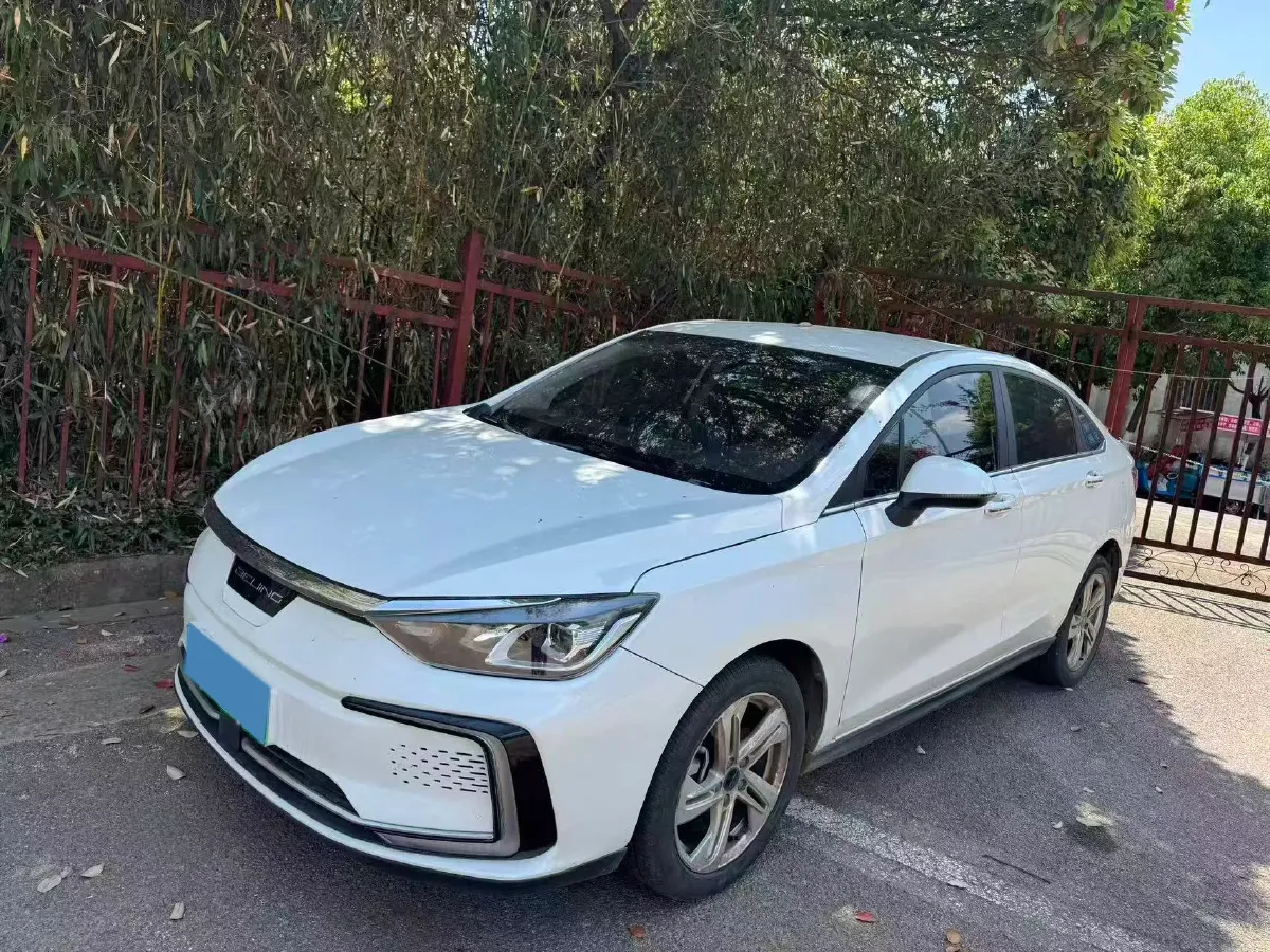 2022 ChangAn UNI-T 1.5T 188HP L4 7DCT,autocango,china used car exporter,china ev exporter,chinese used car exporter,chinese used ev exporter