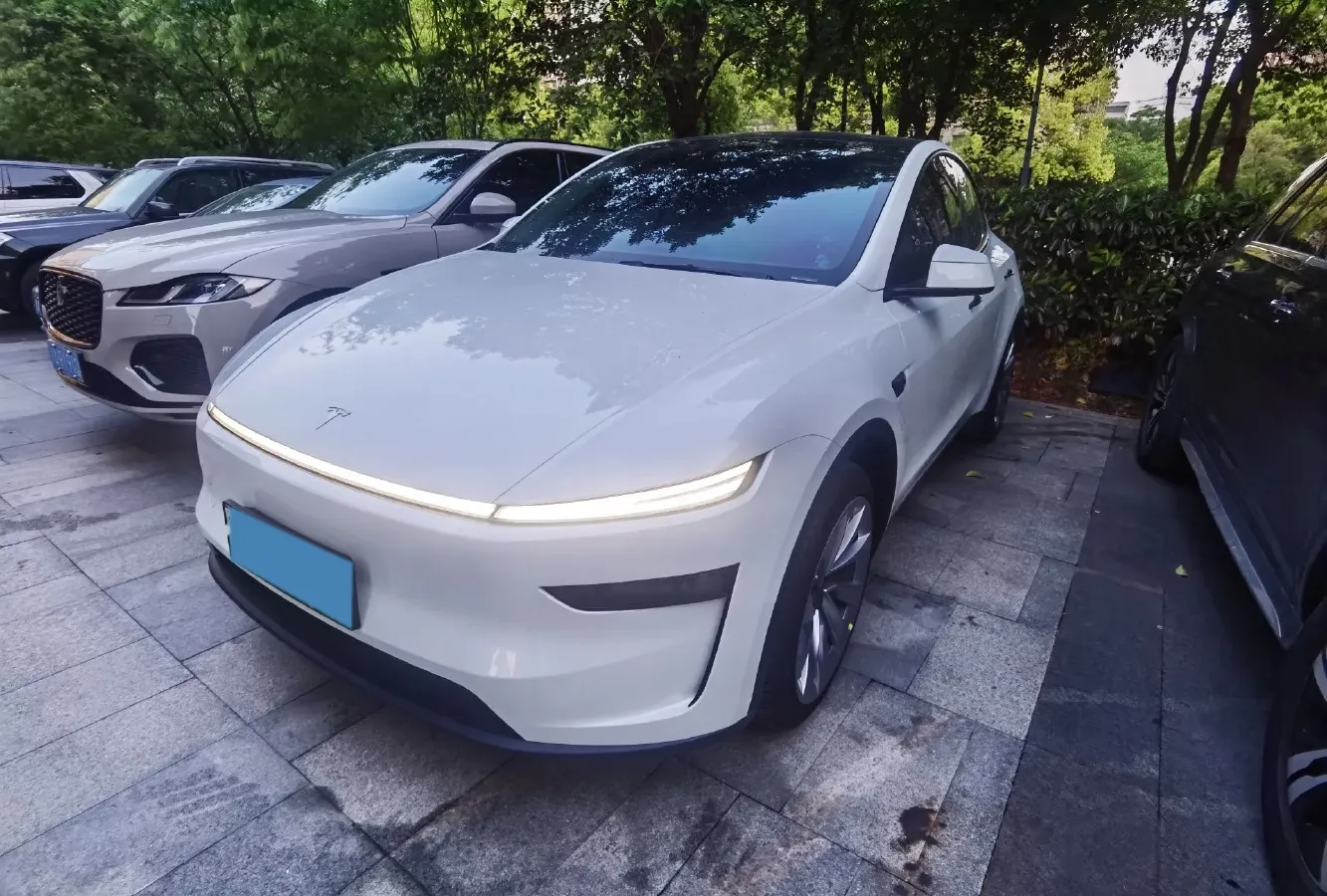 2026 Tesla Model Y BEV,autocango,china used car exporter,china ev exporter,chinese used car exporter,chinese used ev exporter