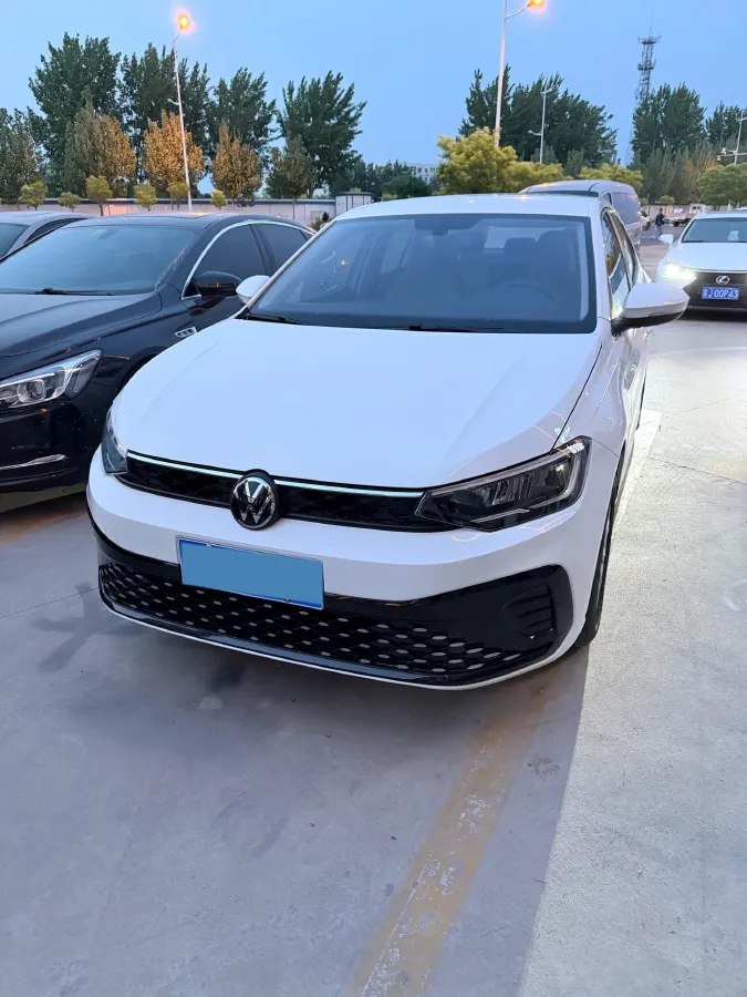 2025 Volkswagen Lavida 1.5L 110HP L4 6AT,autocango,china used car exporter,china ev exporter,chinese used car exporter,chinese used ev exporter