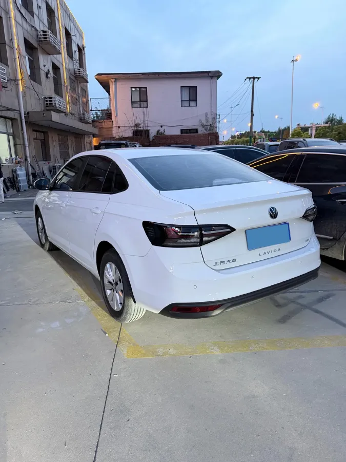 2025 Volkswagen Lavida 1.5L 110HP L4 6AT,autocango,china used car exporter,china ev exporter,chinese used car exporter,chinese used ev exporter