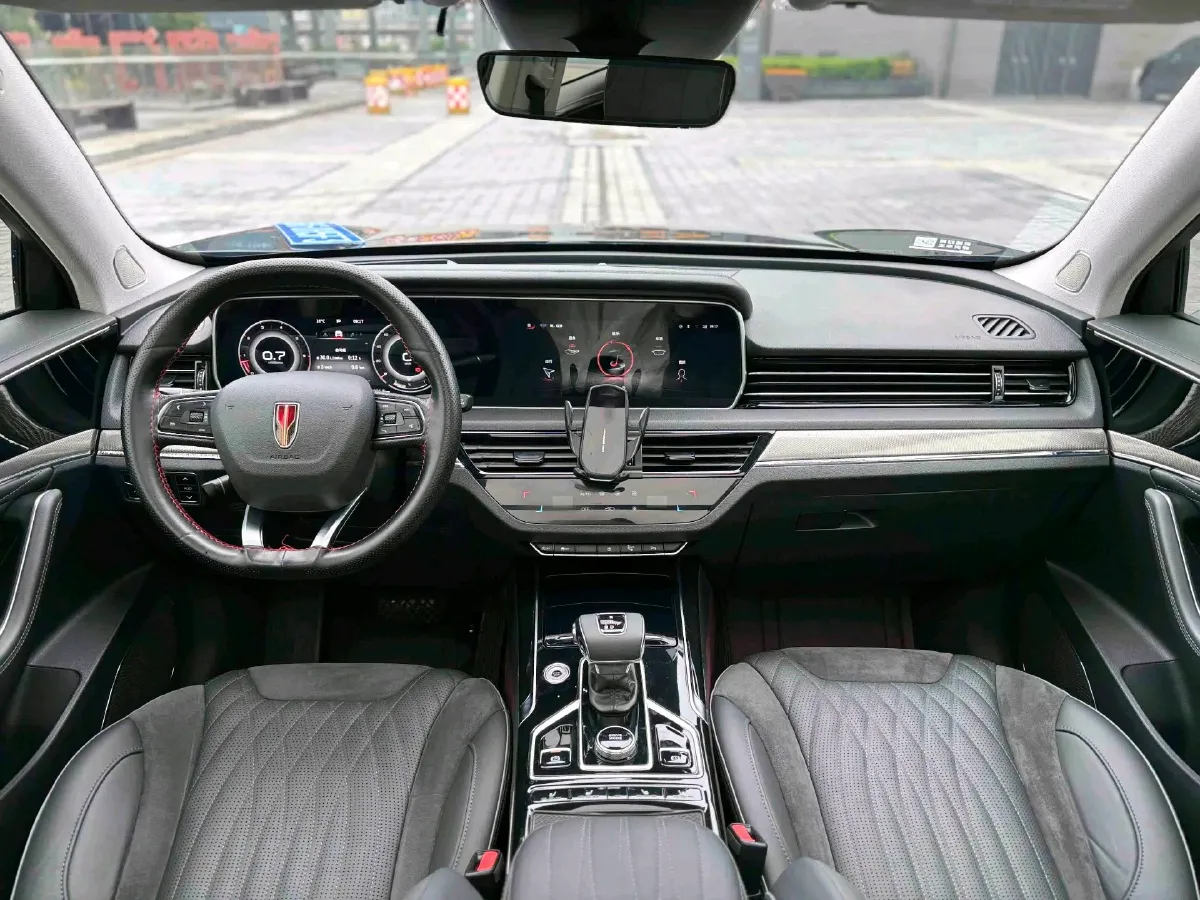 2019 HongQi HS5 2.0T 224HP L4 6AT,autocango,china used car exporter,china ev exporter,chinese used car exporter,chinese used ev exporter