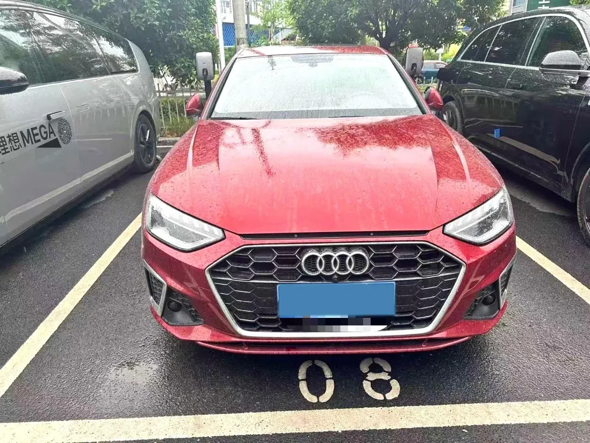 2020 Audi A4L 2.0T 190HP L4 7DCT,autocango,china used car exporter,china ev exporter,chinese used car exporter,chinese used ev exporter