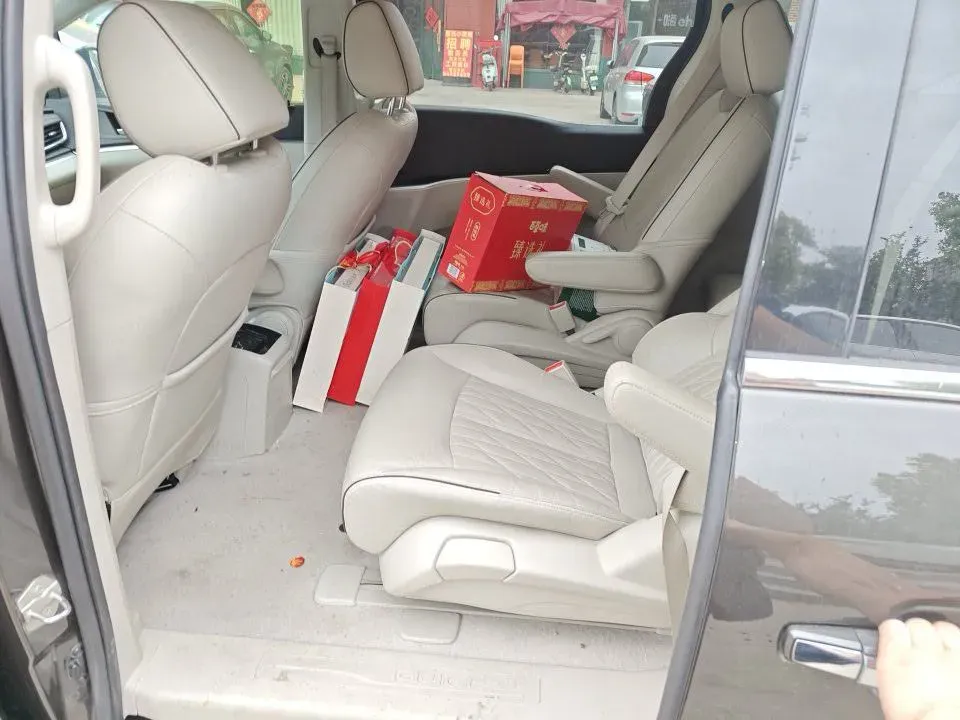 2021 Buick GL8 2.0T 237HP L4 9AT,autocango,china used car exporter,china ev exporter,chinese used car exporter,chinese used ev exporter