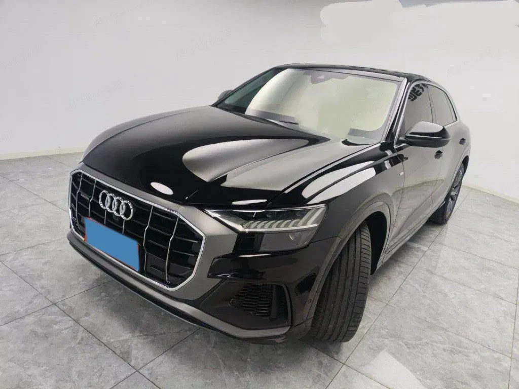 2022 Audi Q8 3.0T 340HP V6 8AT,autocango,china used car exporter,china ev exporter,chinese used car exporter,chinese used ev exporter