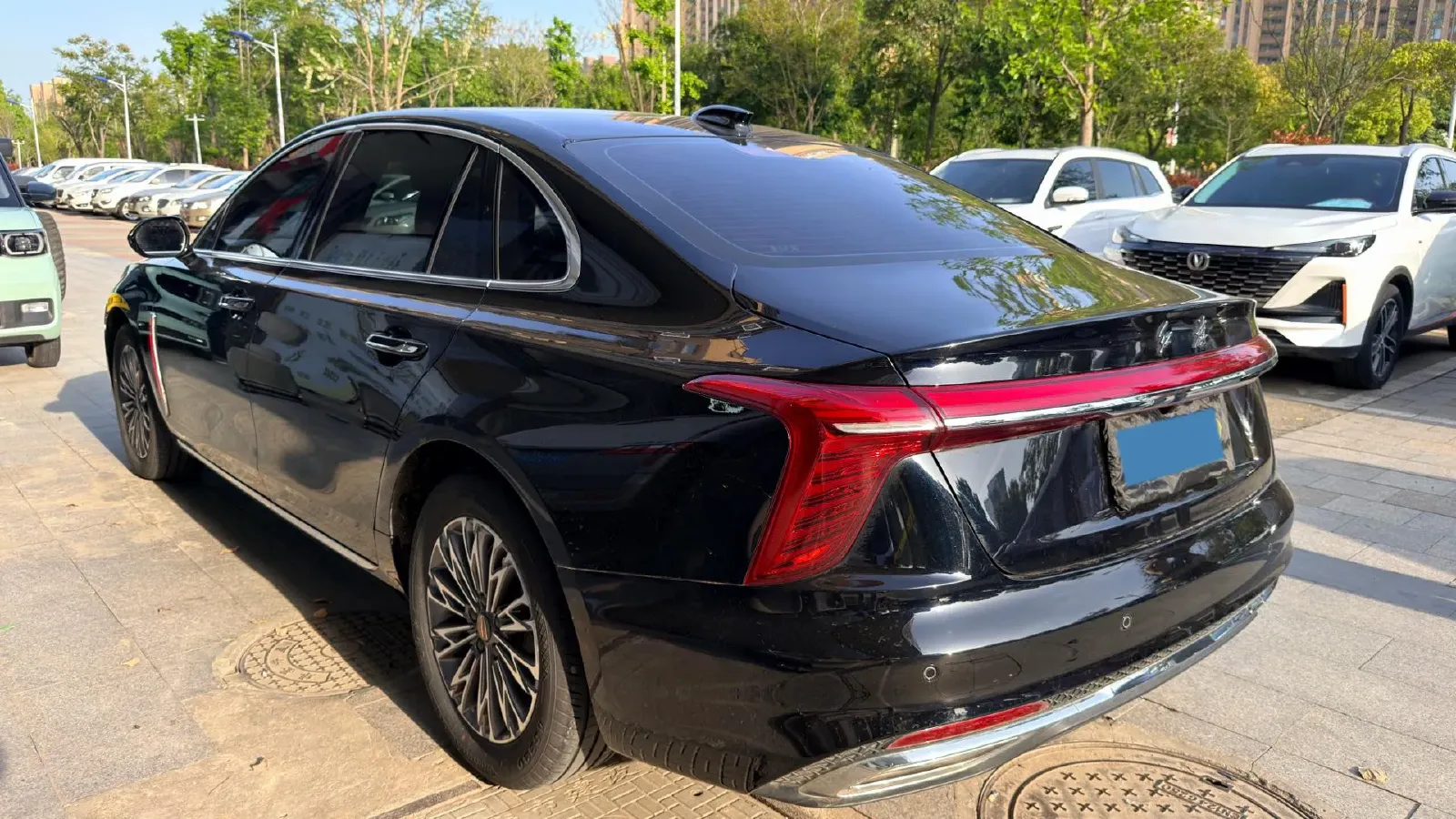 2024 HongQi H5 1.5T 169HP L4 7DCT,autocango,china used car exporter,china ev exporter,chinese used car exporter,chinese used ev exporter