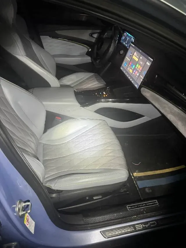 2022 AITO AITO M5 Range Extended 125HP REEV 40KWH,autocango,china used car exporter,china ev exporter,chinese used car exporter,chinese used ev exporter